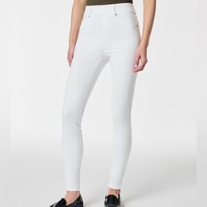 SPANXshape™ EveryWear
Ankle Skinny‎ Jeans